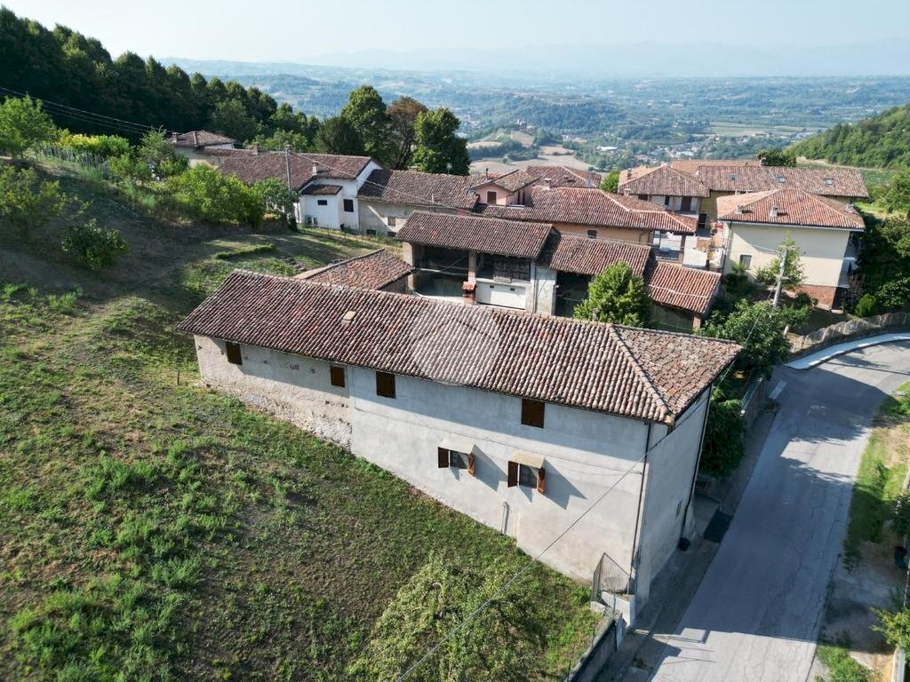 Casa indipendente Via Roma, Novello - foto 3