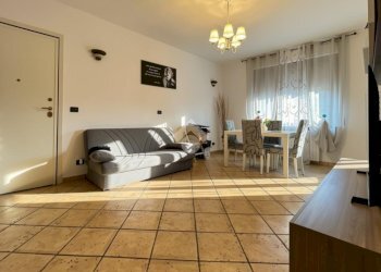 Four-room apartment Via Novi, Basaluzzo - photo 1