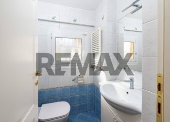 Bagno - Terraced Villa Via Parmenide
 
10, Roma - photo 14