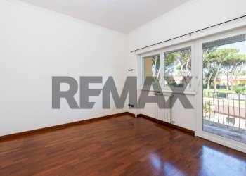 Stanza vuota - Terraced Villa Via Parmenide
 
10, Roma - photo 15