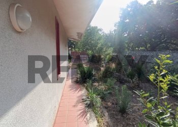 Balcone - Villa Via Agrigento
 
8, Nicolosi - photo 6