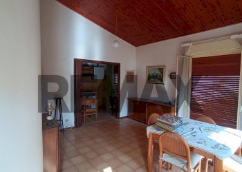 Sala da pranzo - Villa Via Agrigento
 
8, Nicolosi - photo 13