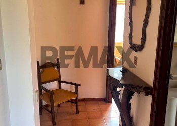 Hall / corridoio - Villa Via Agrigento
 
8, Nicolosi - photo 15