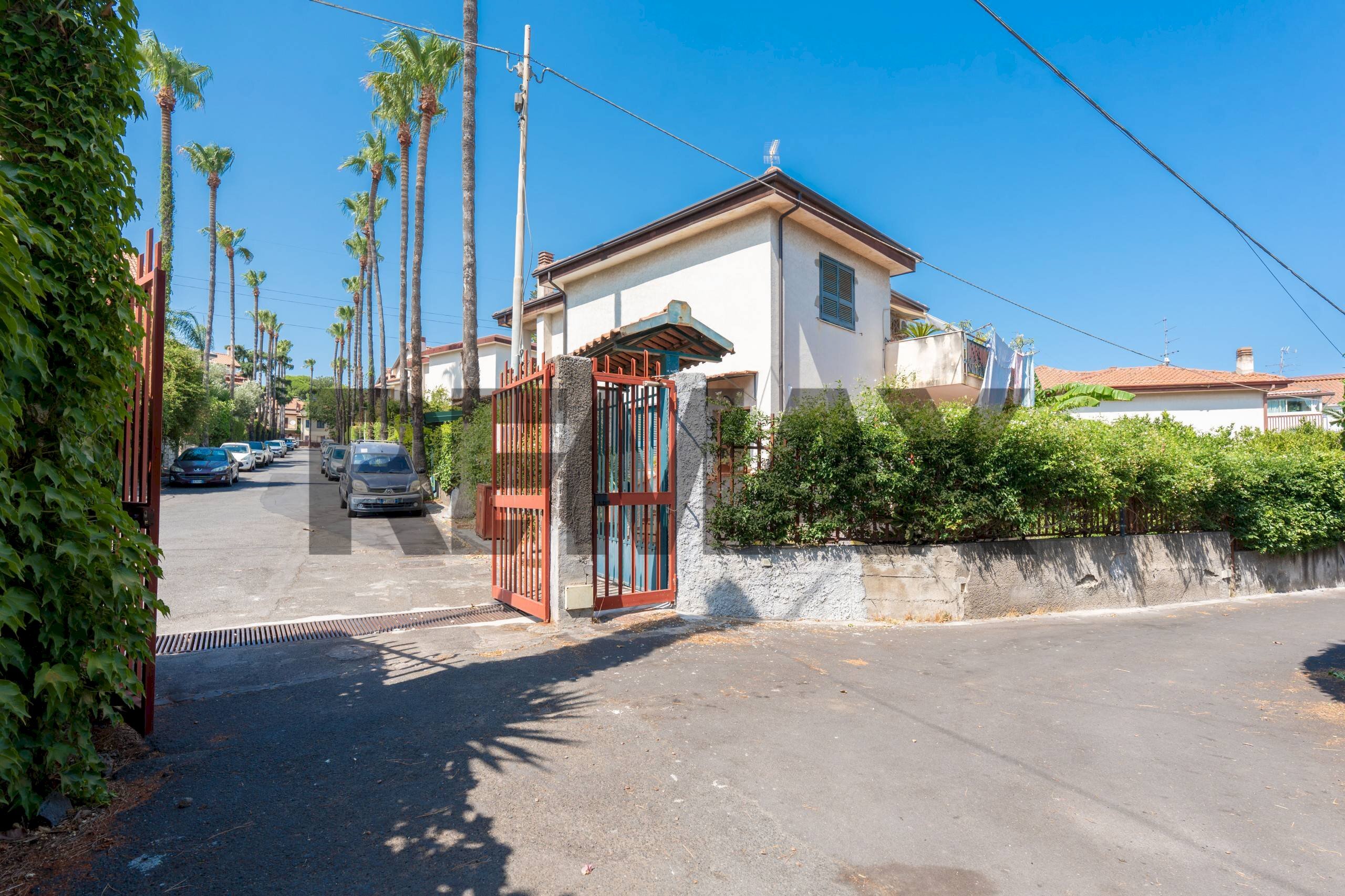 Casa all\'aperto - Quadrilocale Via Lavatoio
1, Sant'Agata Li Battiati - foto 2