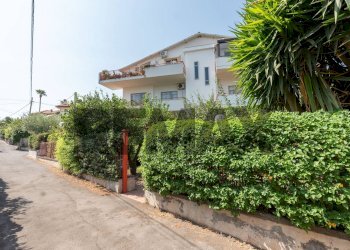 Casa all\'aperto - Quadrilocale Via Lavatoio
 
1, Sant'Agata Li Battiati - foto 3