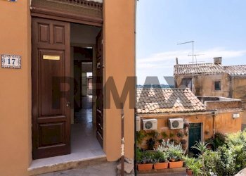 Edificio all\'aperto - Casa indipendente Via Vespo
 
17, Caltagirone - foto 23
