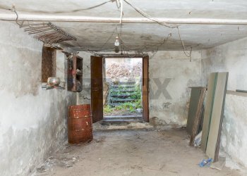 Cntina - Casa indipendente Via Vespri
 
32, Riposto - foto 11