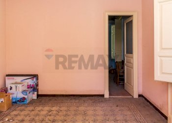 Stanza vuota - Casa indipendente Via Vespri
 
32, Riposto - foto 57