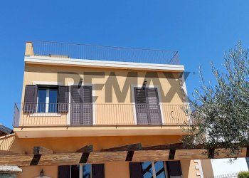 Casa all\'aperto - Villa Via Ugo Foscolo
 
3, Santa Venerina - foto 3