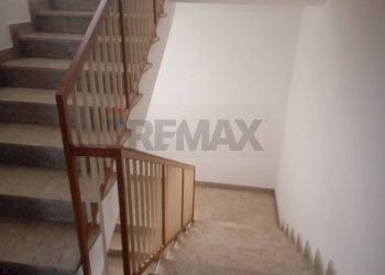 Scale - Apartment Via Galileo Galilei
 
7, Caltagirone - photo 14