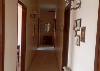 Hall / corridoio - Apartment Via Galileo Galilei
 
7, Caltagirone - photo 19