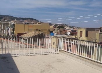 Terrazza - Trilocale via Principe Branciforte
 
104, Militello in Val di Catania - foto 2