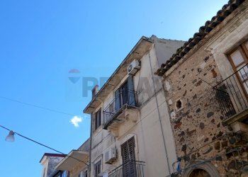 Edificio all\'aperto - Trilocale via Principe Branciforte
 
104, Militello in Val di Catania - foto 21