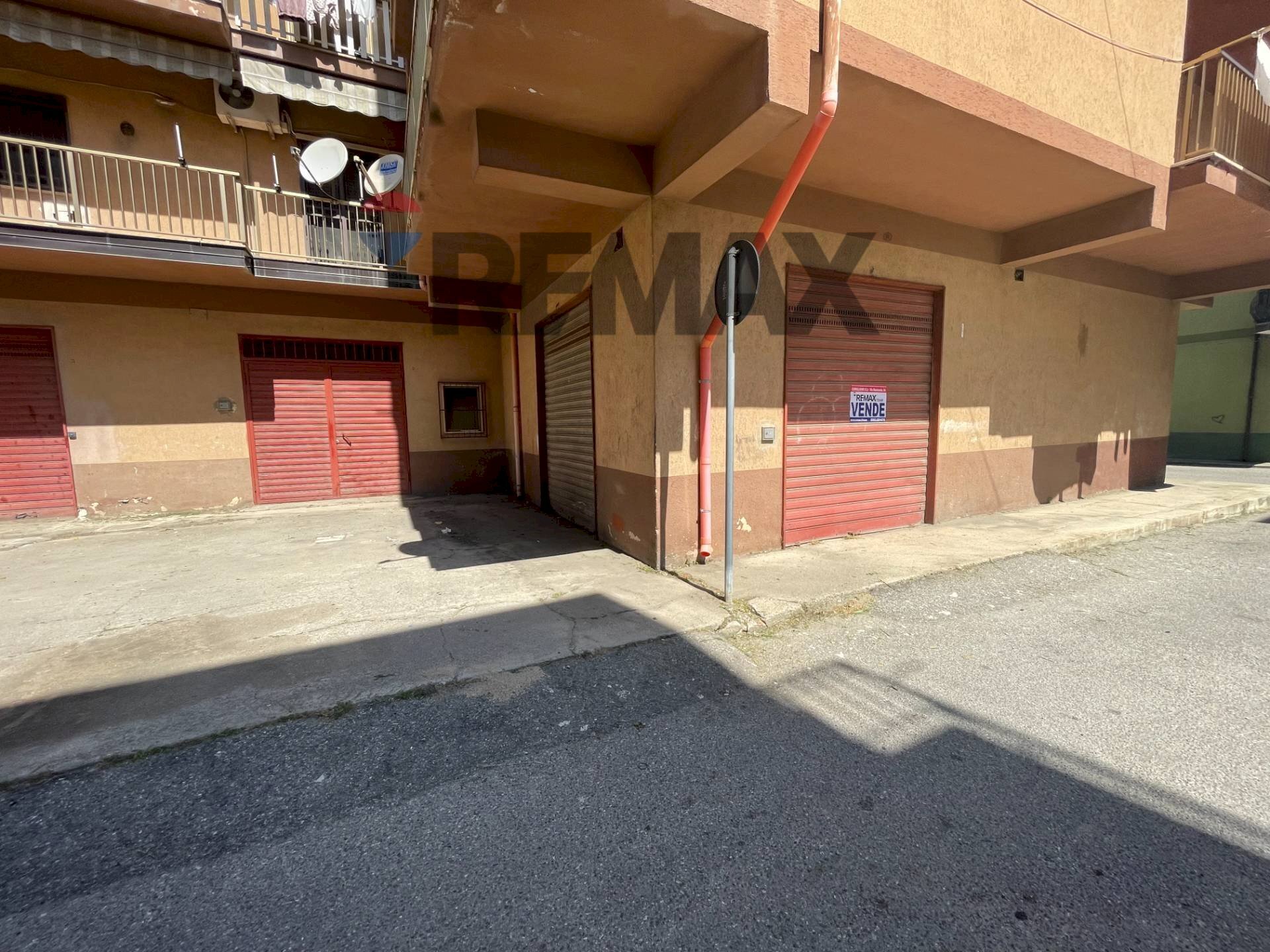 Edificio all\'aperto - Warehouse Via Isola di Itaca
 
9, Corigliano-Rossano - photo 1