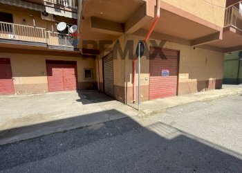 Edificio all\'aperto - Warehouse Via Isola di Itaca
9, Corigliano-Rossano - photo 1