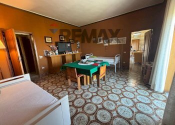 Sala da pranzo - Appartamento viale Rimembranze
20, Corigliano-Rossano - foto 7