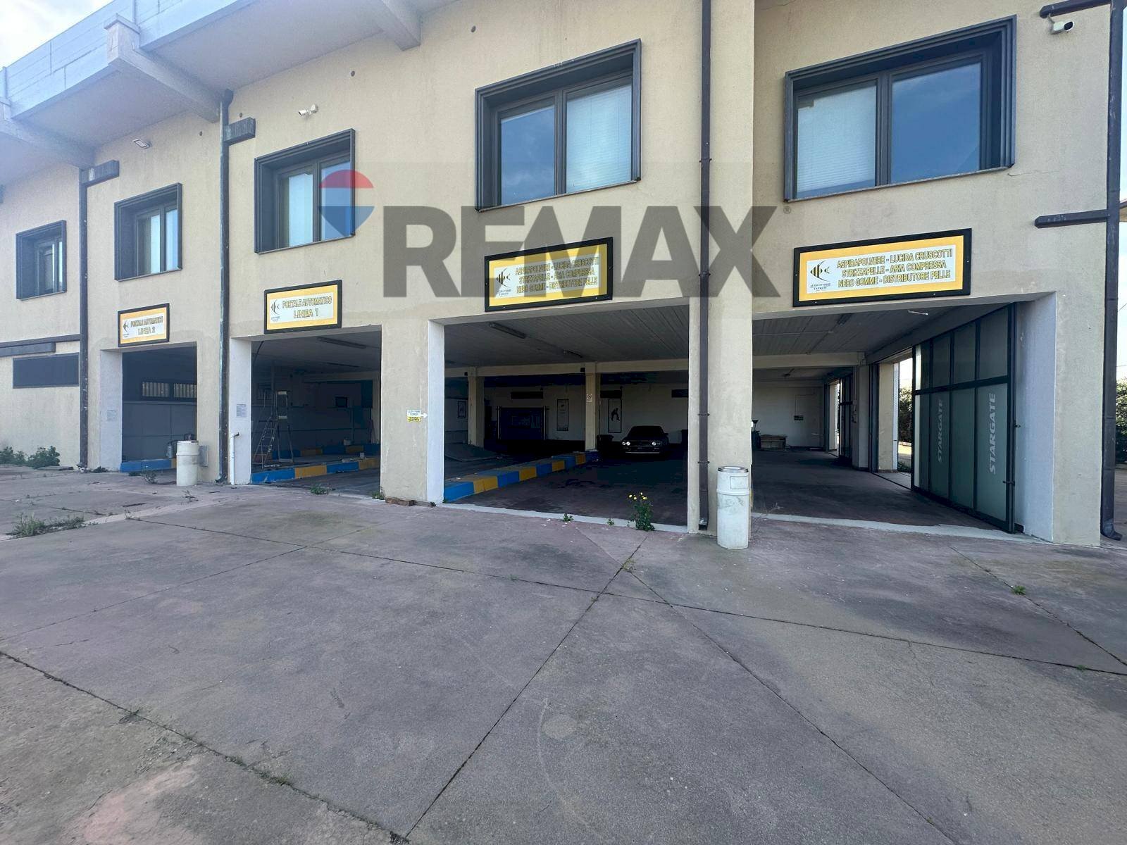 Edificio all\'aperto - Commercial Premises Via Barletta, 134
 
134, Corigliano-Rossano - photo 1