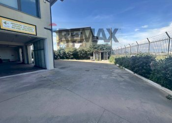 Edificio all\'aperto - Commercial Premises Via Barletta, 134
134, Corigliano-Rossano - photo 4