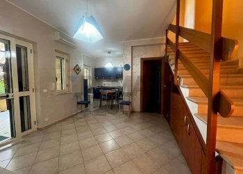 Sala da pranzo - Villa a Schiera C/da Pezzo di Mazzullo, Villapiana - foto 15