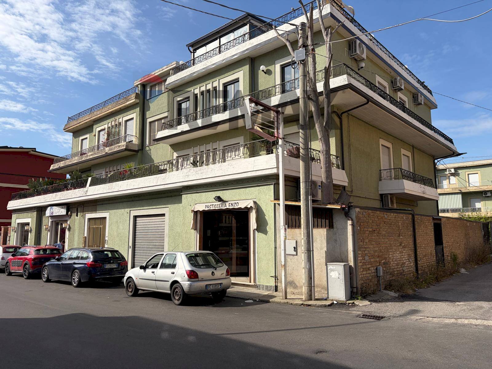 Edificio all\'aperto - Semi-detached Villa Giovanni Amendola
 
27, Siderno - photo 1