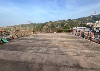 Vista delle montagne - Appartamento VIA RIONE SAN GENNARO, Corigliano-Rossano - foto 11
