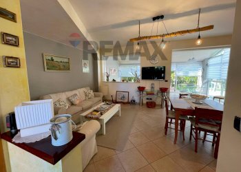 Sala da pranzo - Terraced Villa LAGHI DI SIBARI VILLAGGIO KALA KALOS
 
11, Cassano all'Ionio - photo 27