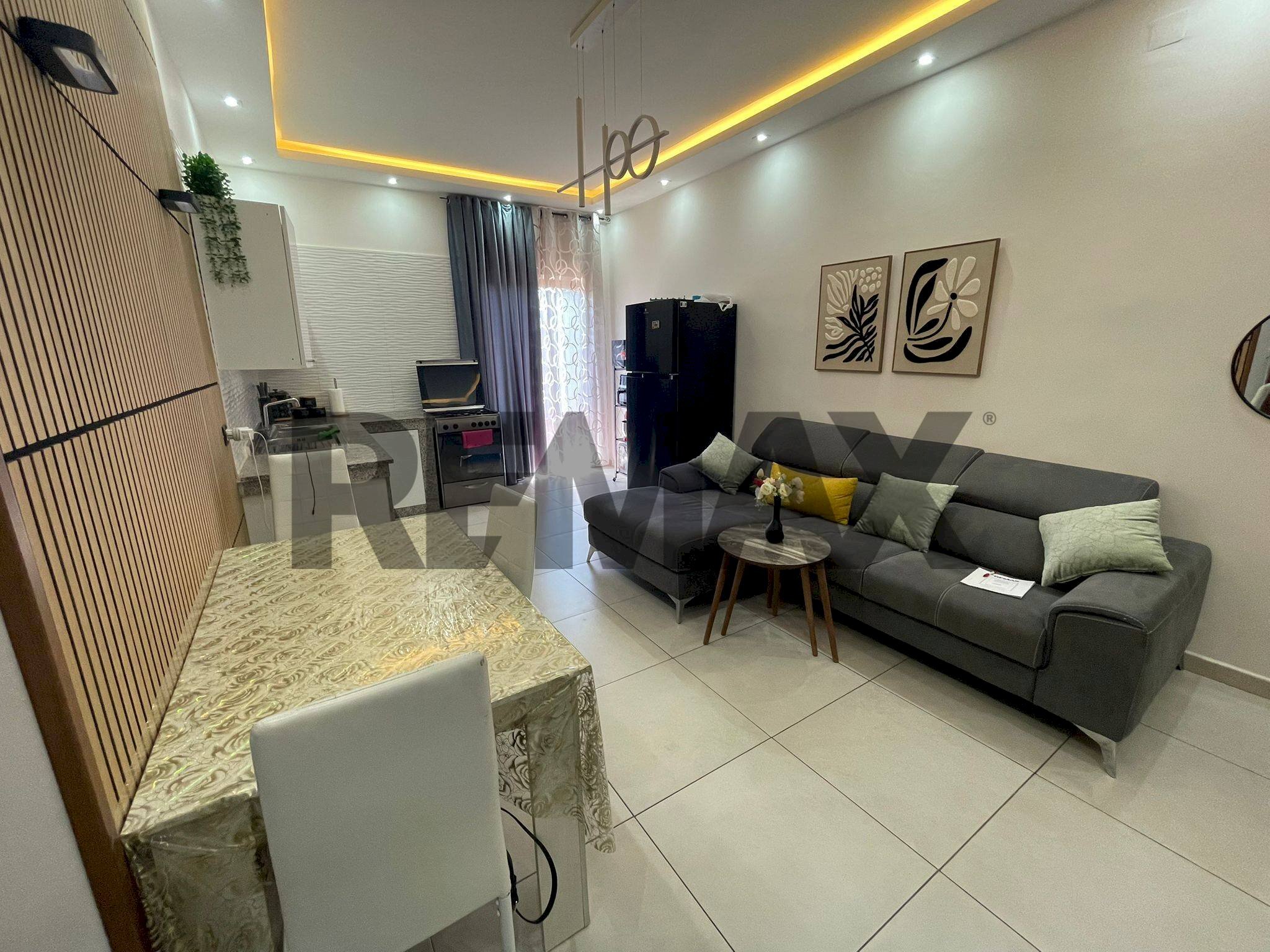 Sala da pranzo - Quadrilocale Via Provinciale
 
74, Corigliano-Rossano - foto 3