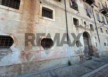 Edificio all\'aperto - Rustic via Armando Diaz
 
21, Corigliano-Rossano - photo 2