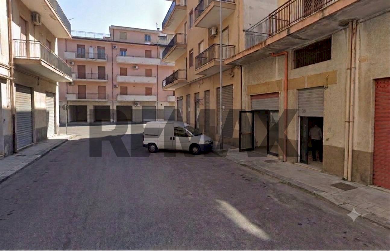 Edificio all\'aperto - Locale Commerciale Via Nazionale
59, Corigliano-Rossano - foto 3