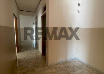 Hall / corridoio - Appartamento Via Adua
23, Corigliano-Rossano - foto 38
