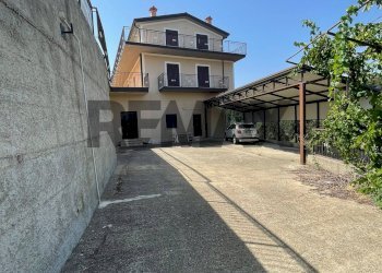 Casa all\'aperto - Villa contrada foresta
 
snc, Acri - foto 2