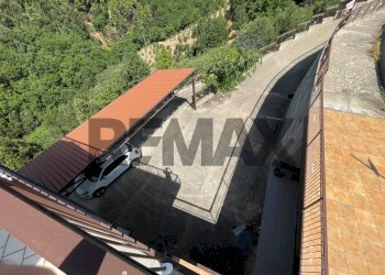 Edificio all\'aperto - Villa contrada foresta
 
snc, Acri - foto 8