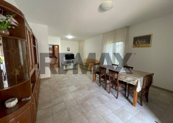 Sala da pranzo - Villa contrada foresta
 
snc, Acri - foto 19