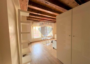 Foto 2 - One-room apartment Corso Italia
 
2, Trieste - photo 2