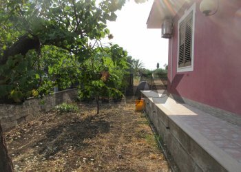 Giardino - Villa Via Rosolini (Villasmundo)
 
7, Melilli - foto 45