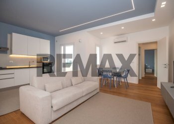 Sala da pranzo - Two-room apartment Viale Teracati
 
170, Siracusa - photo 12