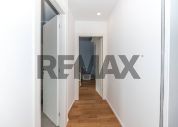 Hall / corridoio - Two-room apartment Viale Teracati
 
170, Siracusa - photo 20