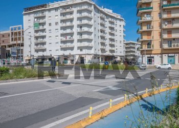 Edificio all\'aperto - Two-room apartment Viale Teracati
 
170, Siracusa - photo 32