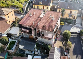 Edificio all\'aperto - Three-room apartment Geroni
 
36, Artogne - photo 19