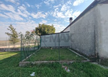 Giardino - Casa semi indipendente Via Rossetta
 
23, Tresignana - foto 4