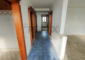 Hall / corridoio - Casa semi indipendente Via Rossetta
 
23, Tresignana - foto 35