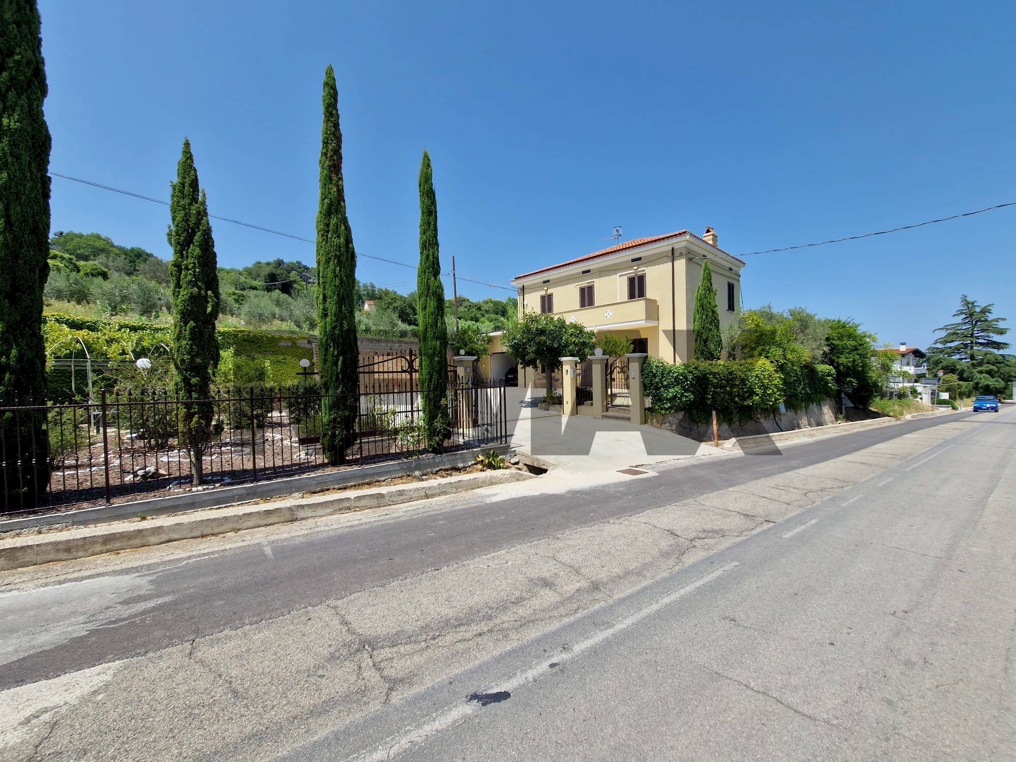 Edificio all\'aperto - Villa Via Venna
13, Tollo - photo 2