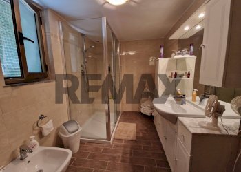 Bagno - Villa Via Venna
 
13, Tollo - photo 49