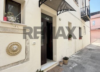 Edificio all\'aperto - Semi-detached house vico II di Tillo
 
3, Ururi - photo 13