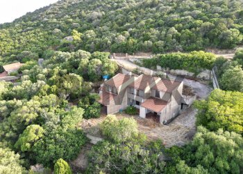 Casa all\'aperto - Independent house via Iris
8, Domus De Maria - photo 2