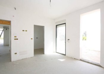 Stanza non arredata - Villa strada Vicinale Frasca, Matino - foto 7