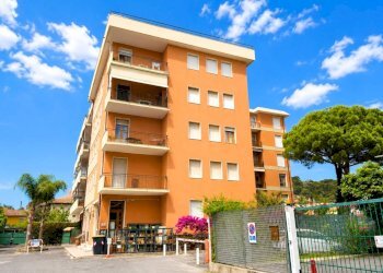 Foto 30 - Two-room apartment Via Giardino 1° Maggio
 
5, San Bartolomeo al Mare - photo 30