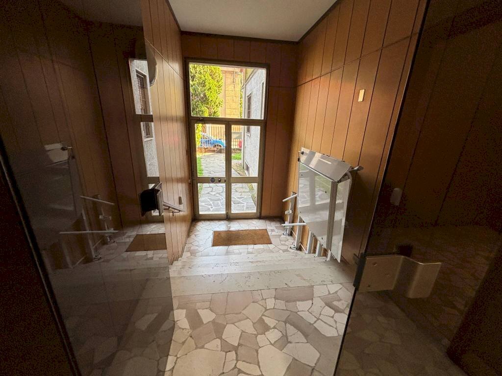 Interno palazzo - Appartamento via Ferrara, 4, Legnano - foto 3