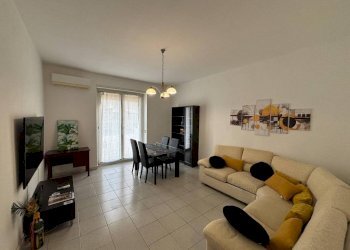 Salone - Two-room apartment via Ferrara, 4, Legnano - photo 14