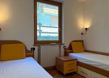 Camera da letto - Three-room apartment via Giacinto Sertorelli, 29, Bormio - photo 42